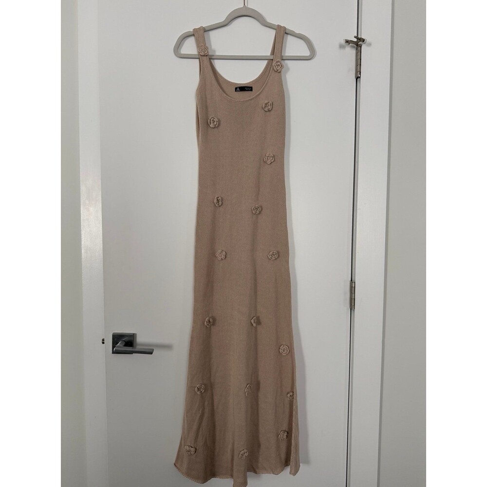 Anewsta Beige Knit Maxi Dress with Floral Appliques - size small